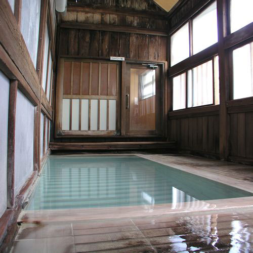 お風呂の写真を準備中です