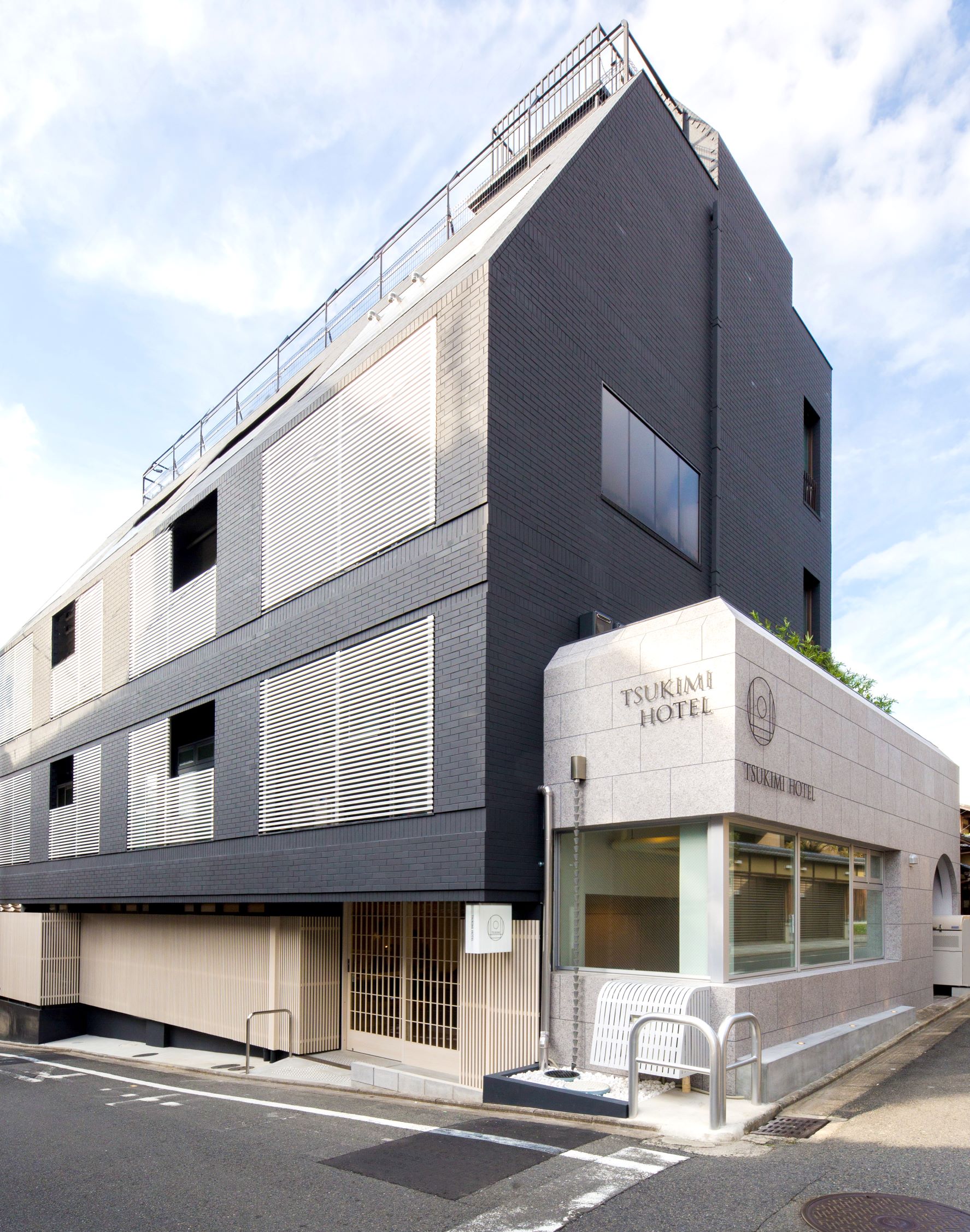 TSUKIMI HOTEL image