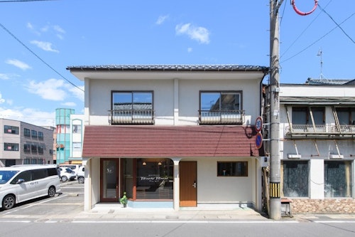 guesthouse YAWNYAWN ^のnull