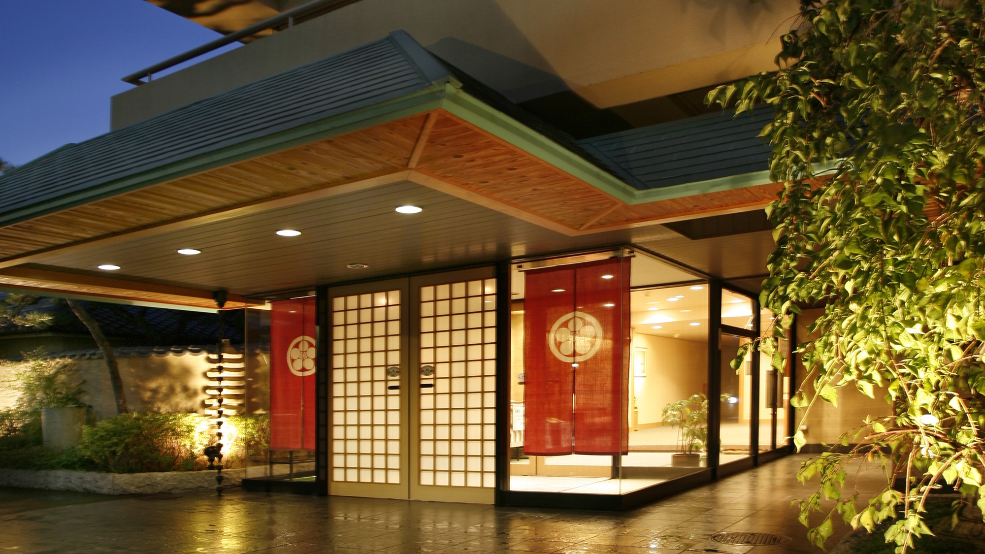 観光ホテル タマル image